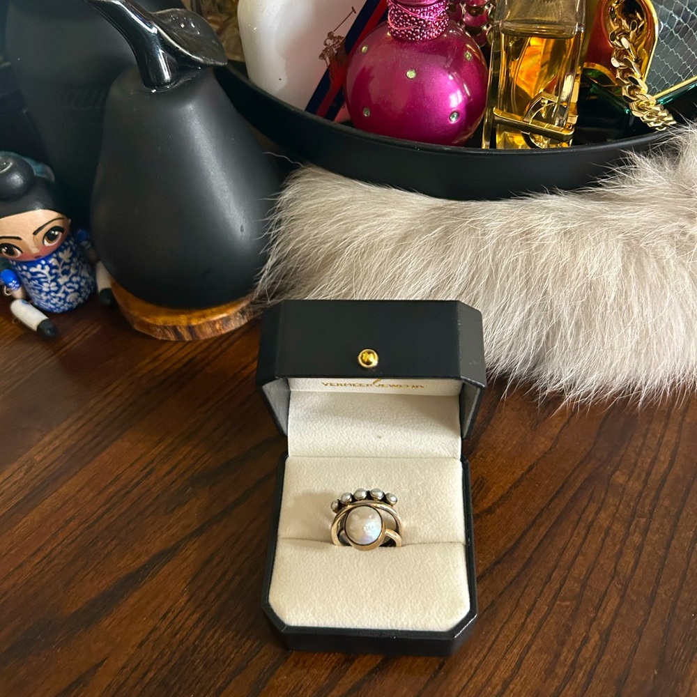 Pearl ring